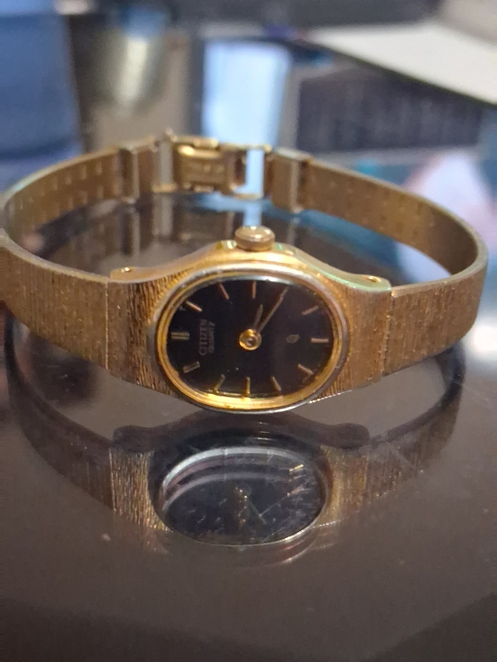 Vintage 1985 Citizen Quartz Dainty Gold Dress Watch - Working!